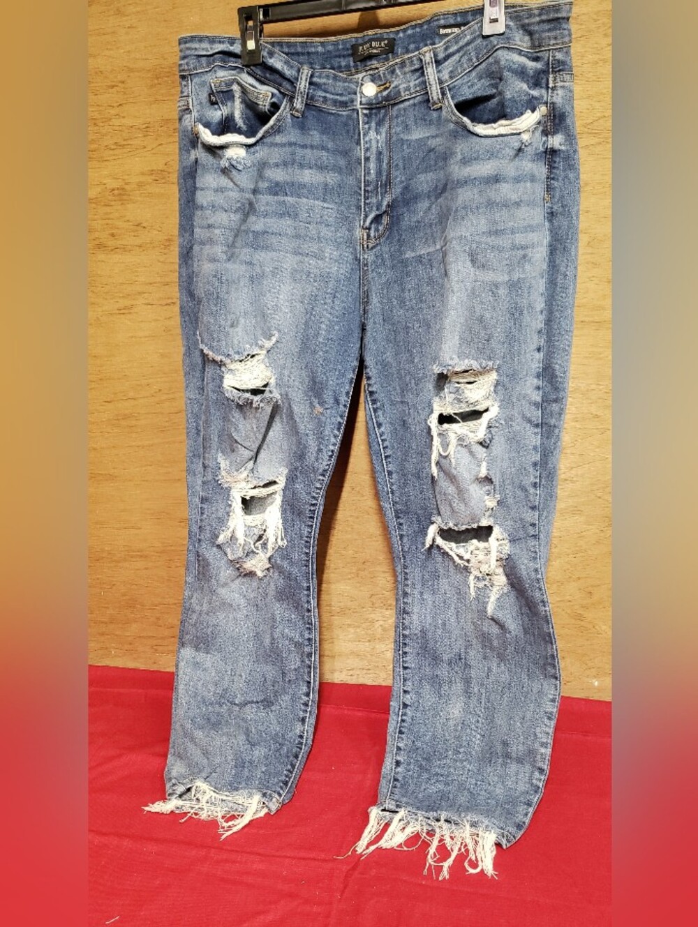Judy Blue Destroyed Boyfriend Jeans 18W